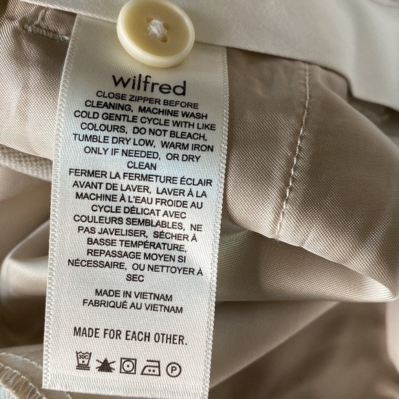 Aritzia Wilfred sz 12 Beige Layover Linen & Tencel, 3” Inseam, High Rise Shorts - Picture 13 of 14